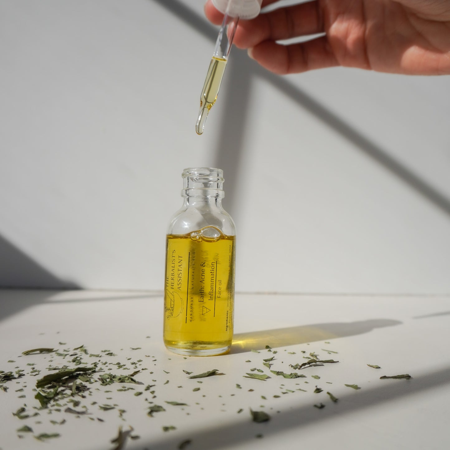 Earth Face oil - Mugwort & Tea Tree Organic Face oil
