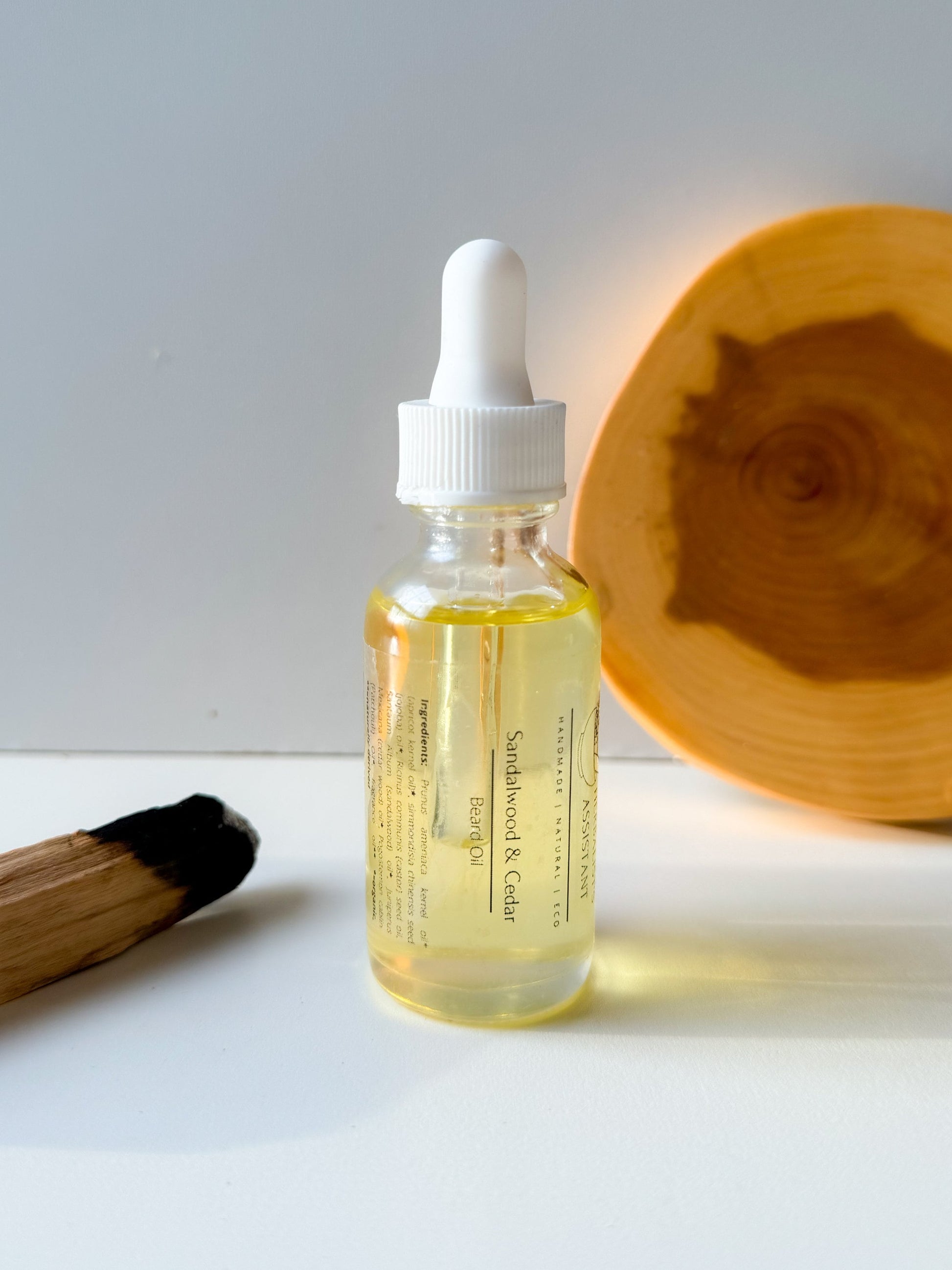 Cedar & Sandalwood Beard Oil - Moisturizing beard oil - The Herbalist's Assistant